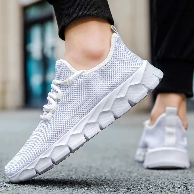 男性スポーツランニングブラックジョギングシューズカジュアルス - Running Shoes Men のレビューと価格