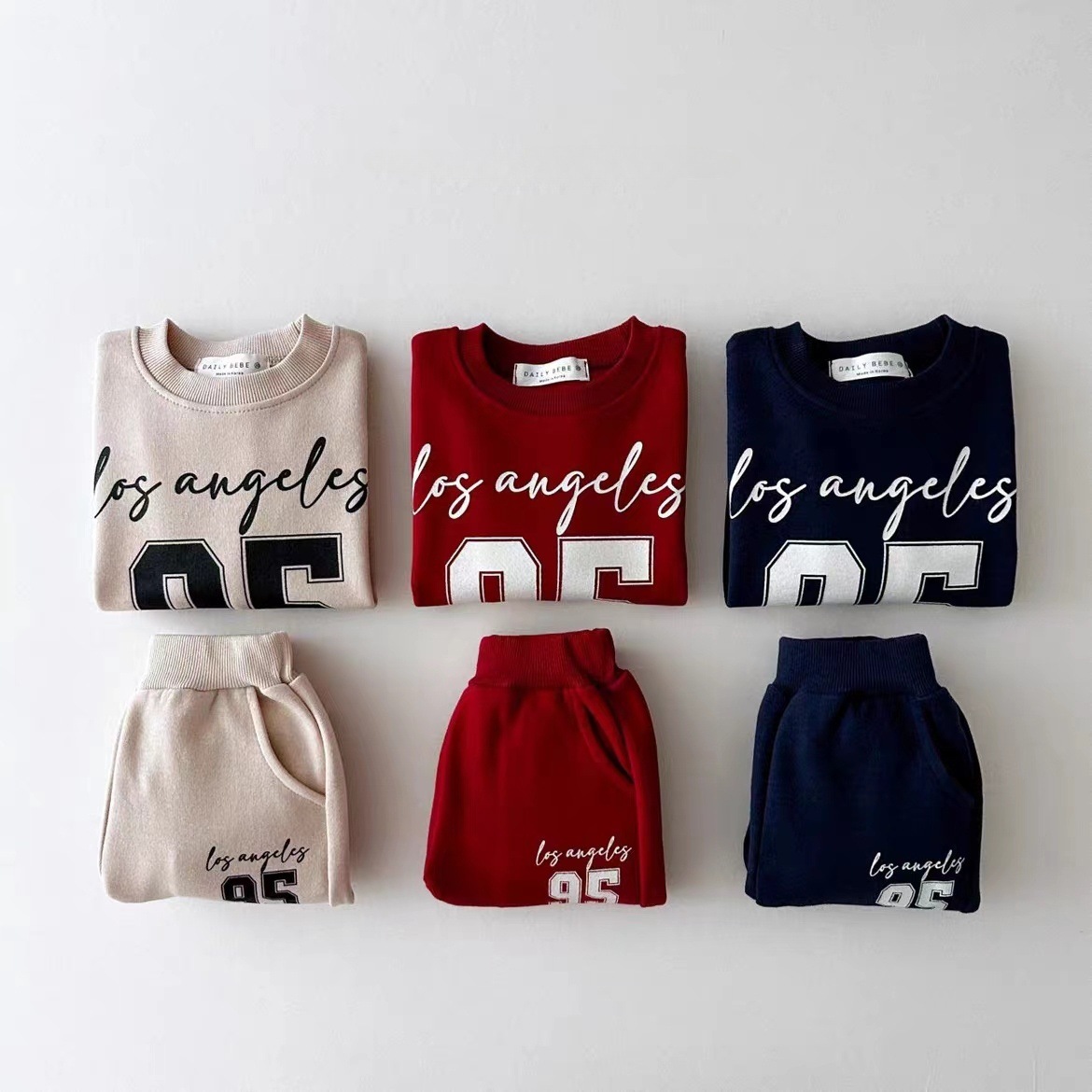 男の子用デジタルプリントスウェットシャツ+パンツ2点セット  - Running Gear Kids のレビューと価格
