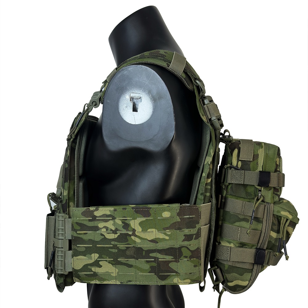 EMERSONGEARS クイックリリース ナイロン コンバ - Hydration Vest のレビューと価格