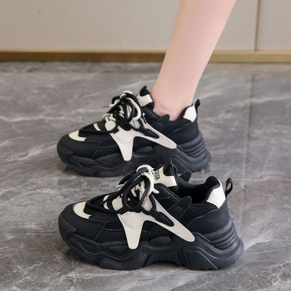 メッシュ通気性カジュアル女性のスポーツシューズレディース女性 - Running Shoes Women のレビューと価格