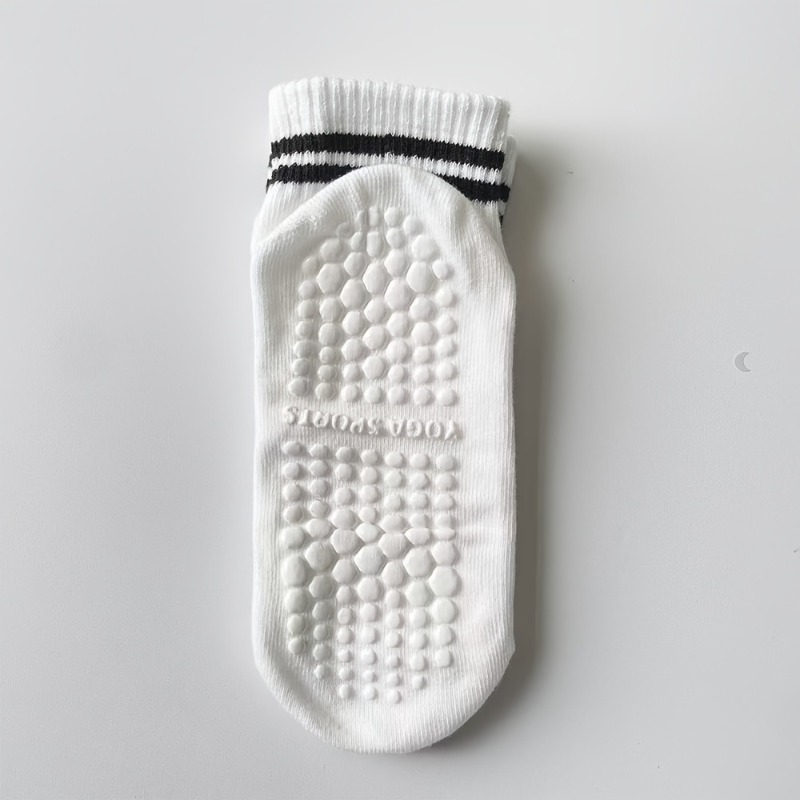 1/5 ペア女性用シリコンアンチスリップピラティスヨガソック - Sports Socks のレビューと価格
