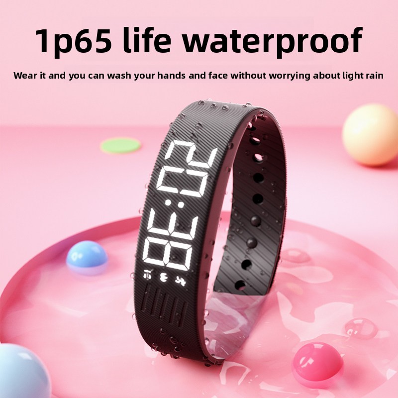 LEDデジタル目覚まし時計、調節可能なシリコン製スヌーズ防止 - Running Watch のレビューと価格