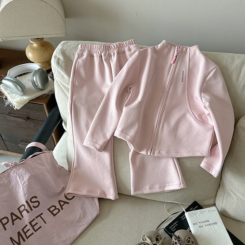 おしゃれなベビー服 女の子用 2点セット スポーツウェア 無 - Running Gear Kids のレビューと価格