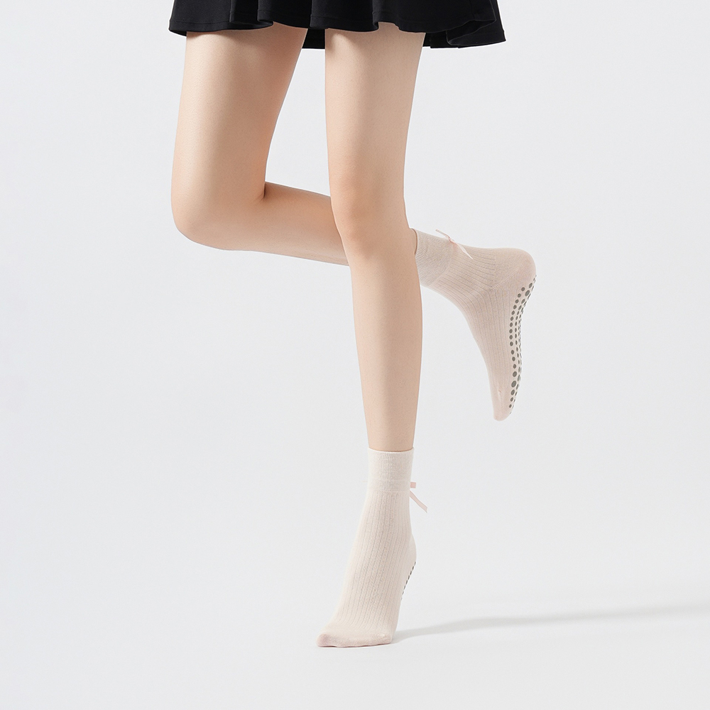 かわいいリボン付きヨガソックス、女の子向けスイートトレンドピ - Sports Socks のレビューと価格